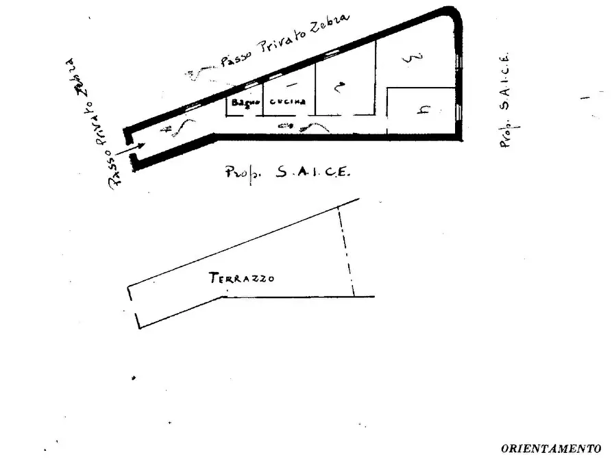 Immagine 42 di Trilocale in vendita  in Passo della Zebra a Genova