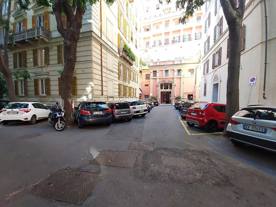 Immagine 33 di Trilocale in vendita  in Corso Magenta a Genova