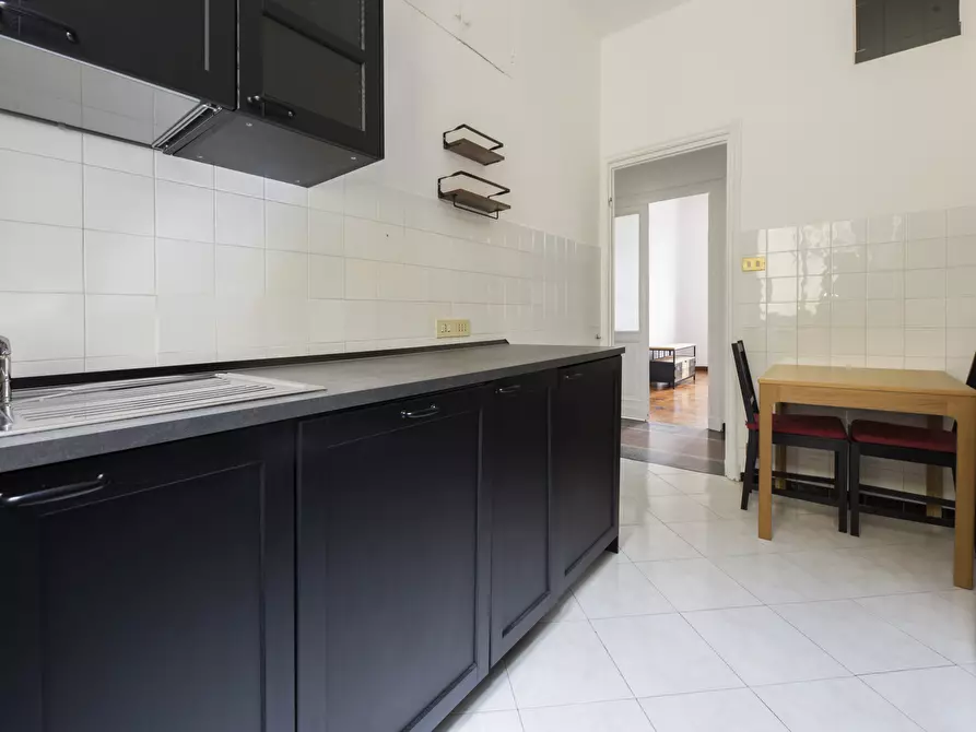 Immagine 7 di Appartamento in vendita  in Corso Magenta a Genova