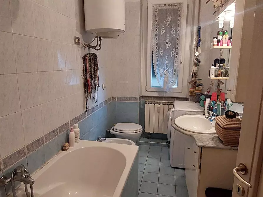 Immagine 12 di Trilocale in vendita  in Via Leonardo Montaldo 24 a Genova