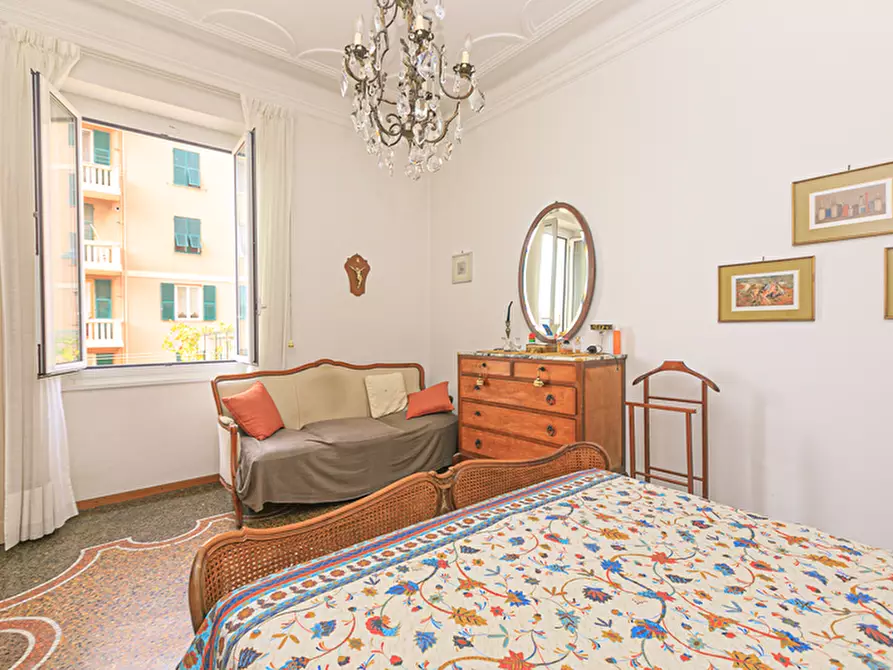 Immagine 26 di Pentalocale in vendita  in Via Benvenuto Cellini 16 a Genova