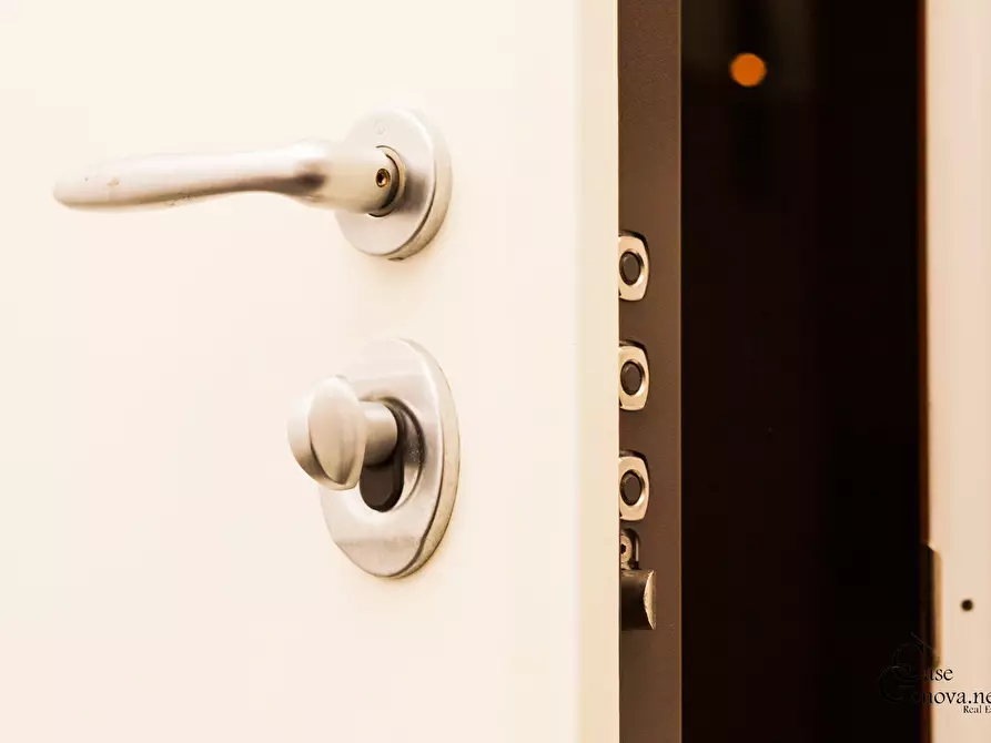 Immagine 25 di Appartamento in vendita  in Via Giovanni Descalzo 20 a Genova