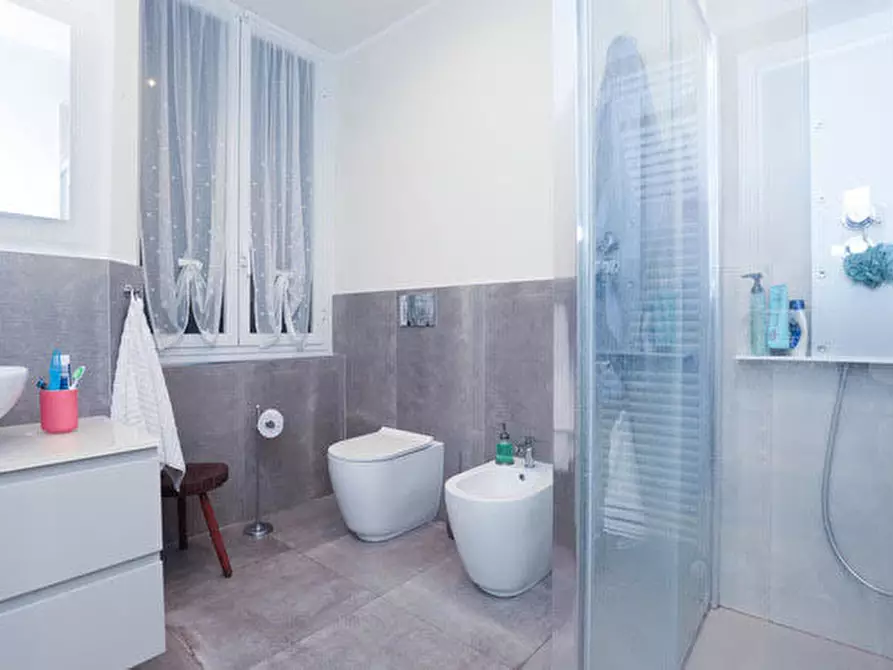 Immagine 43 di Quadrilocale in vendita  in Via Caffaro 31 a Genova