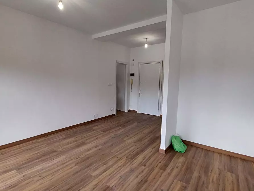 Immagine 24 di Trilocale in vendita  in Piazza Eugenio Marchese a Busalla