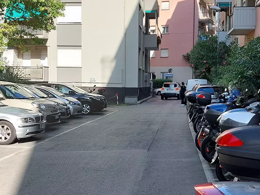 Immagine 38 di Bilocale in vendita  in Via Fratelli Bandiera 3 a Rapallo