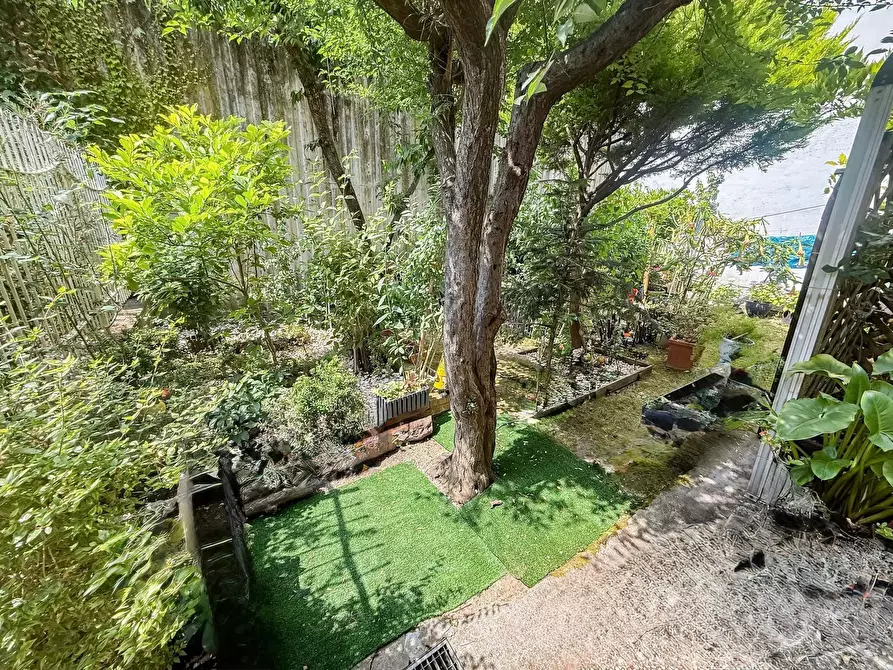 Immagine 14 di Appartamento in vendita  in Via Val Trebbia a Genova