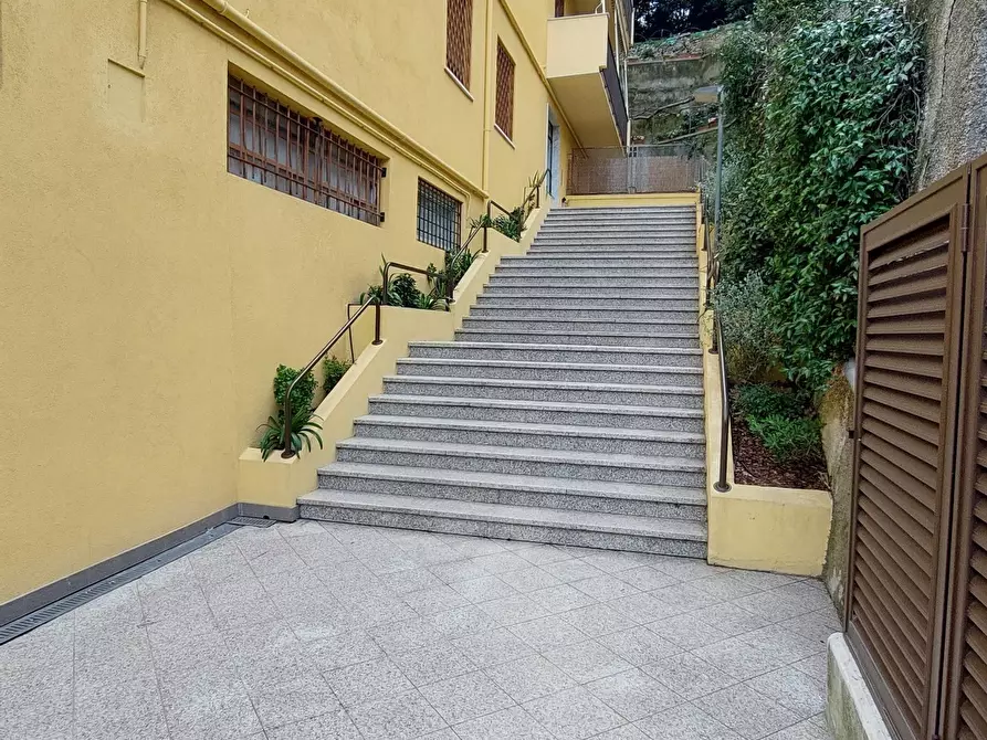 Immagine 31 di Quadrilocale in vendita  in Via Sturla 54 a Genova