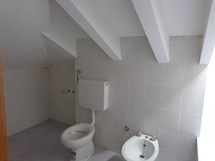 Immagine 5 di Appartamento in vendita  in Via Scavino 21 a Varazze