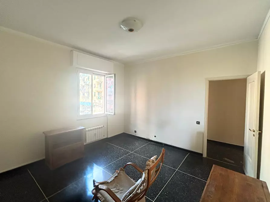 Immagine 3 di Quadrilocale in vendita  in Via Pasquale Berghini 38 a Genova