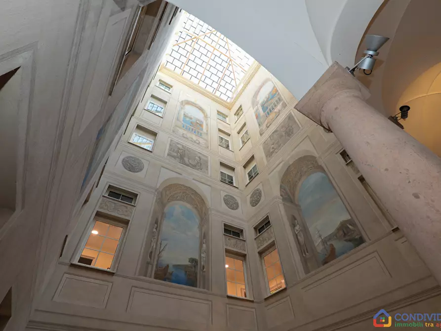 Immagine 37 di Albergo/B&B/Residence in affitto  in Piazza della Nunziata 5 a Genova