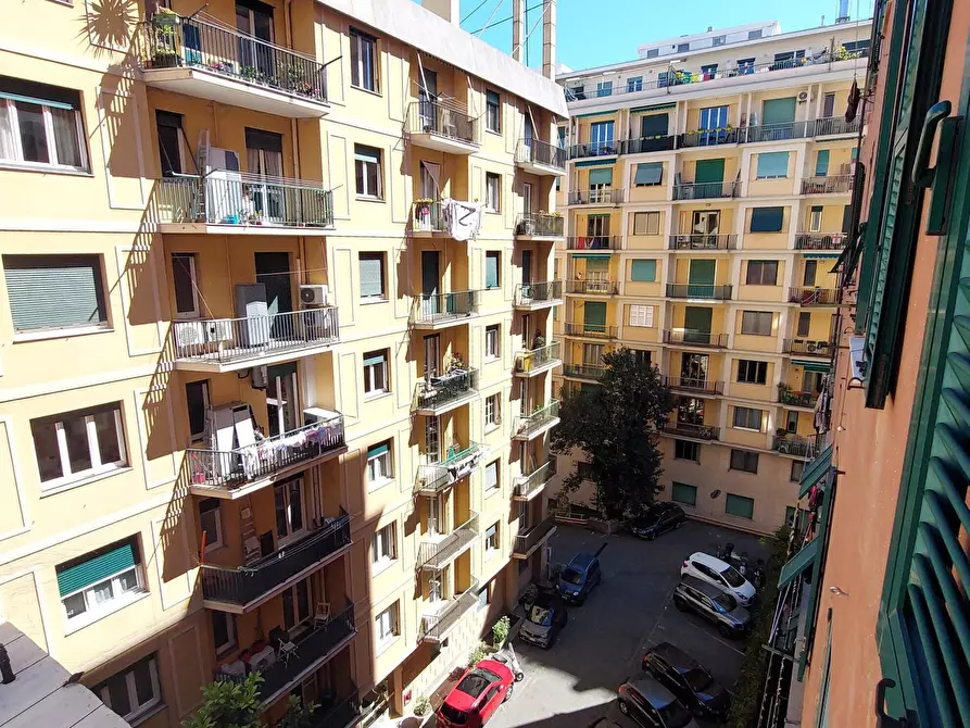 Immagine 25 di Quadrilocale in vendita  in Via Nino Bixio 4 a Genova