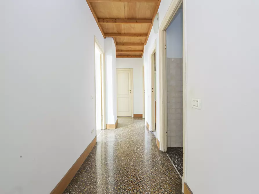 Immagine 13 di Appartamento in vendita  in Via Tortosa a Genova