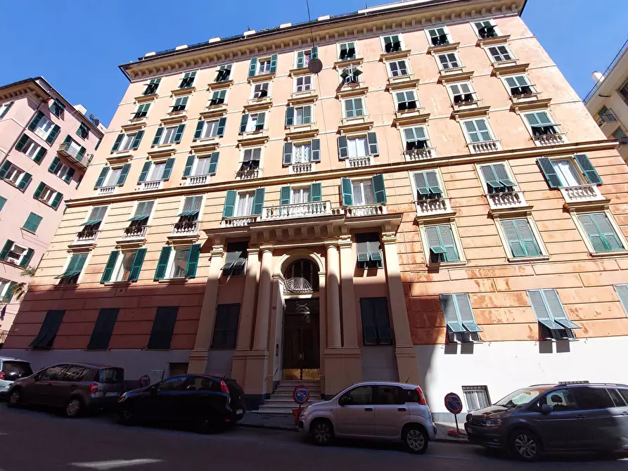 Immagine 31 di Quadrilocale in vendita  in Via Nino Bixio 4 a Genova