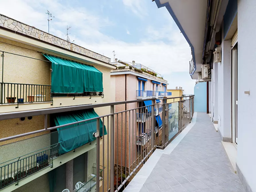 Immagine 24 di Quadrilocale in vendita  in Via Roma 45 a Alassio