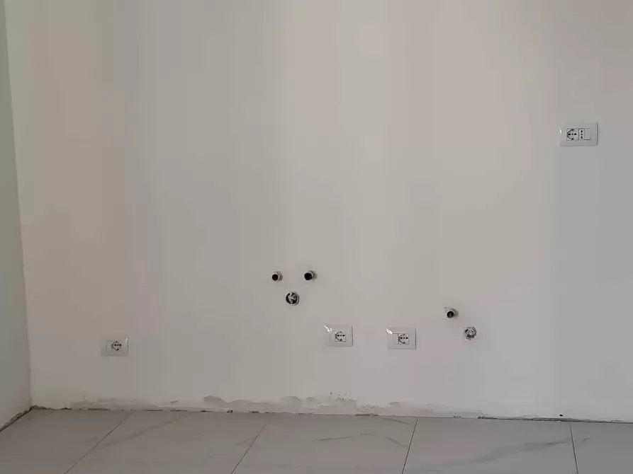 Immagine 27 di Trilocale in vendita  in Viale Hanbury a Alassio