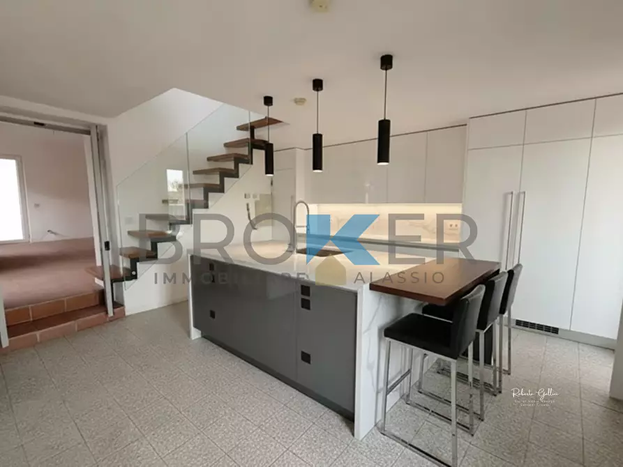 Immagine 36 di Terratetto in vendita  in Via Leon Pancaldo a Alassio