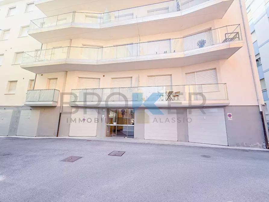 Immagine 13 di Trilocale in affitto  in Via Roma 47 a Alassio