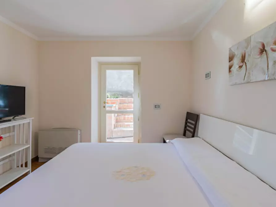 Immagine 18 di Trilocale in vendita  in Via Adelasia a Alassio