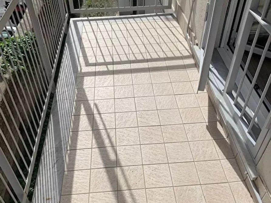 Immagine 27 di Trilocale in vendita  in Via Roma a Alassio