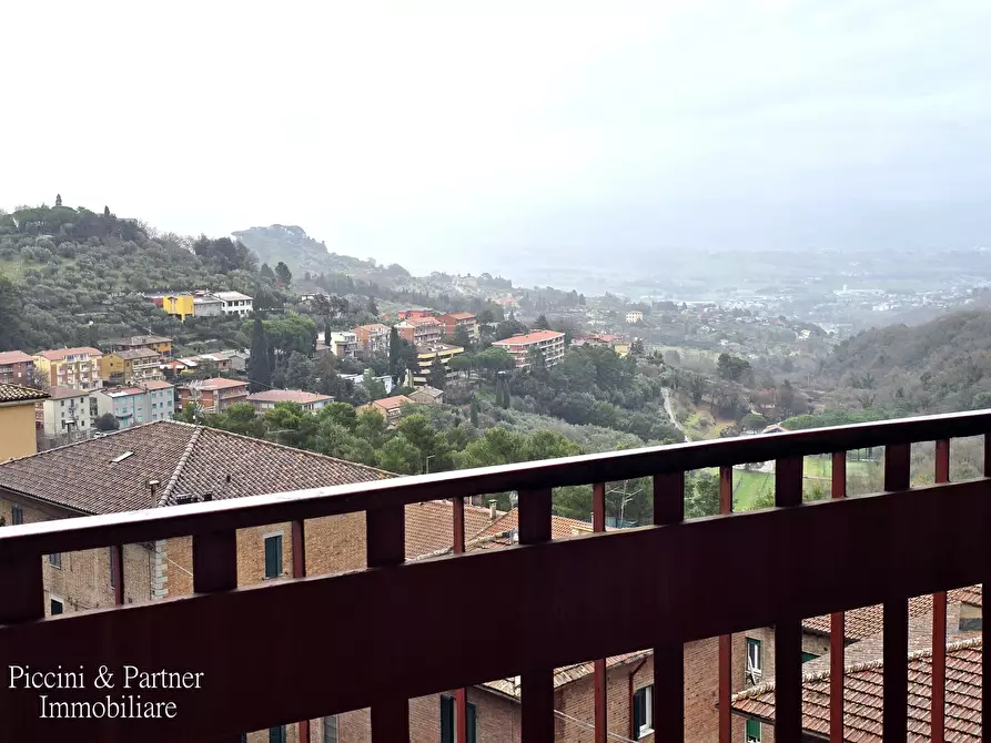 Immagine 53 di Pentalocale in vendita  in Via Frà Bevignate 14 a Perugia