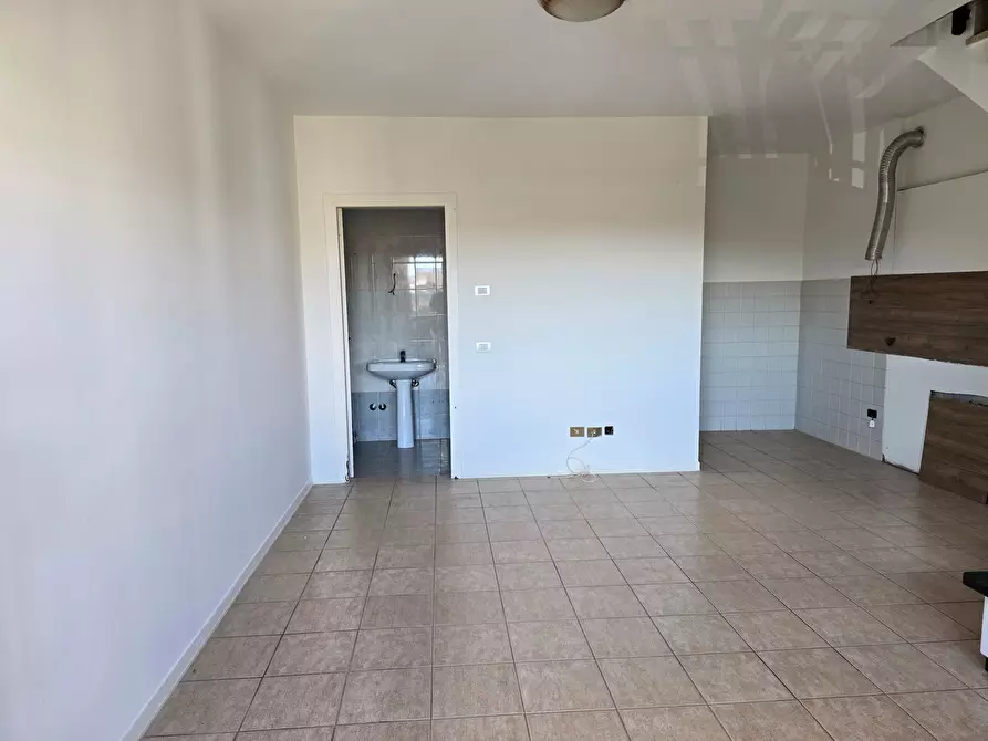 Immagine 5 di Quadrilocale in vendita  in Strada del Giglio a Perugia