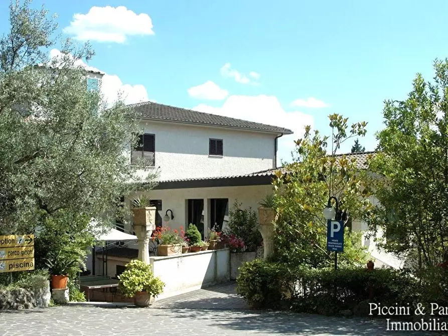 Immagine 6 di Albergo/B&B/Residence in vendita  a Magione