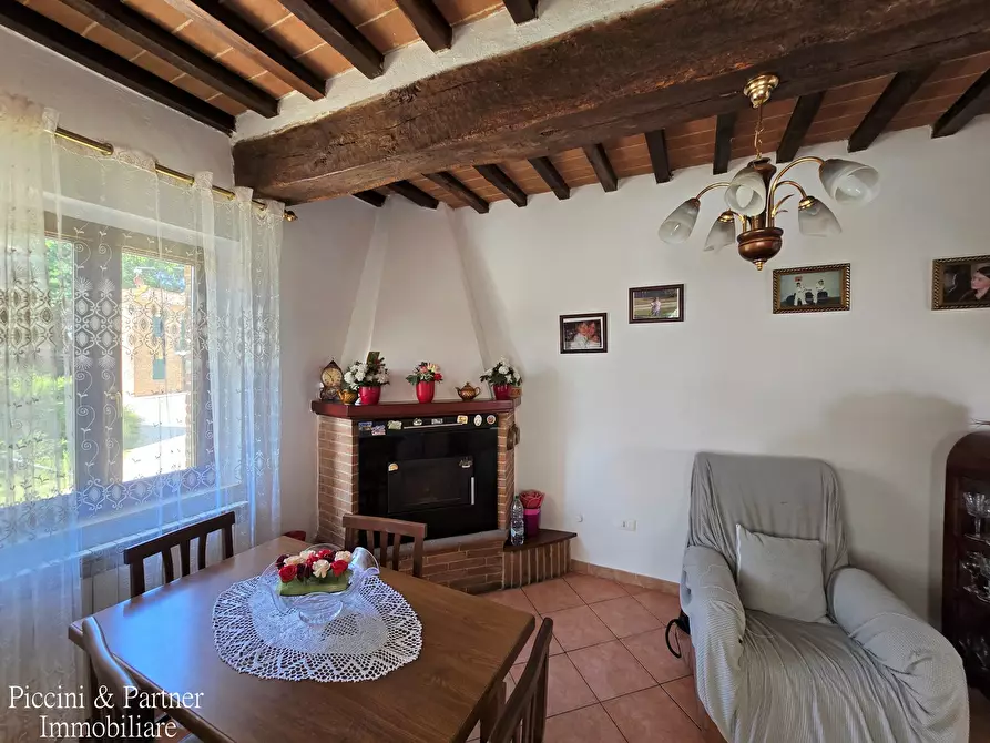 Immagine 35 di Terratetto in vendita  in Via Napoli a Castiglione Del Lago