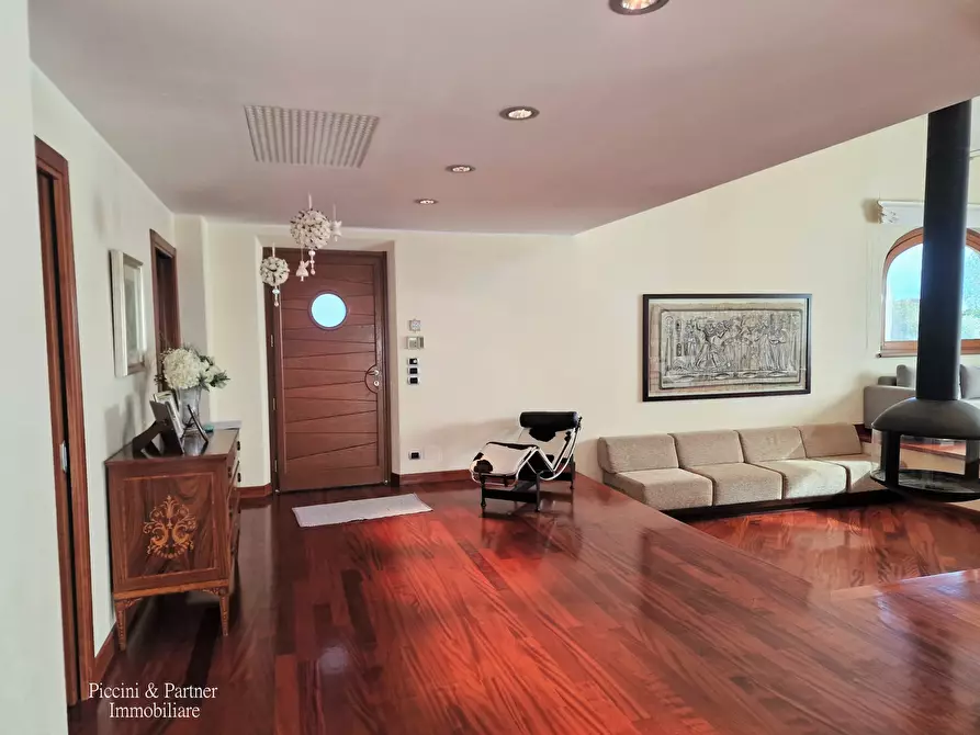 Immagine 40 di Villa in vendita  in Località Ferretto 48 a Castiglione Del Lago