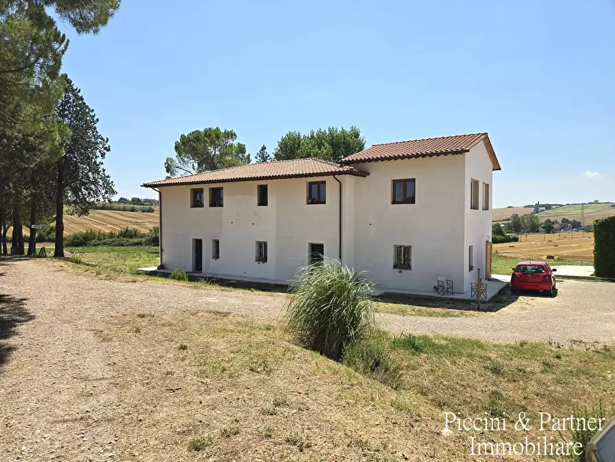 Immagine 74 di Rustico / casale in vendita  in Strada Settevalli 1157 a Perugia