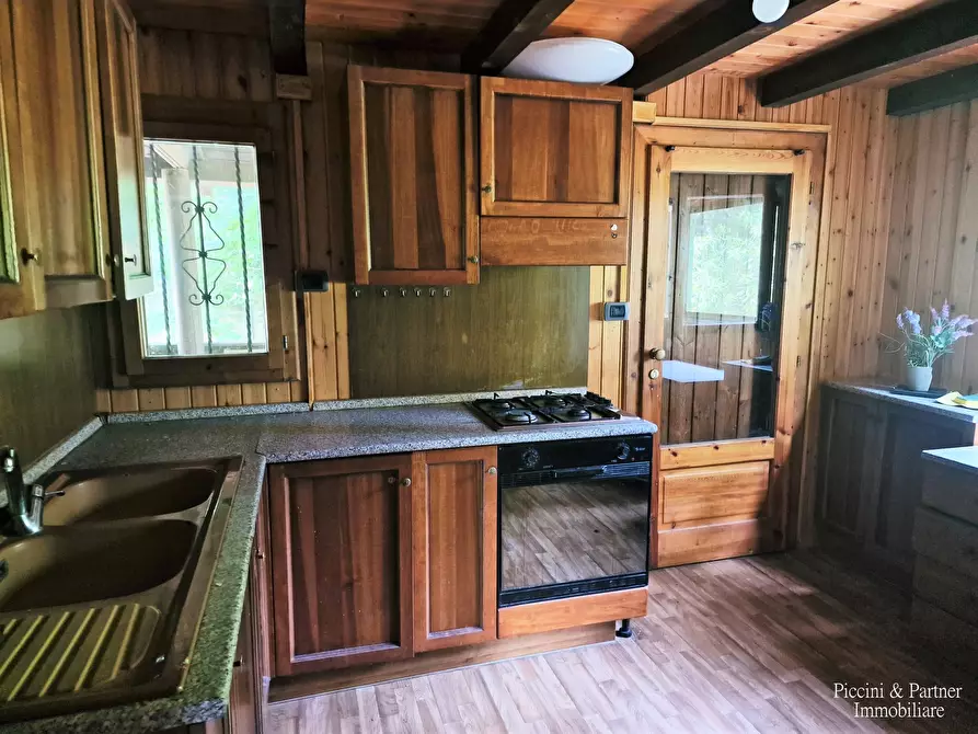 Immagine 37 di Villa in vendita  in Via dei Cespugli 12 a Passignano Sul Trasimeno