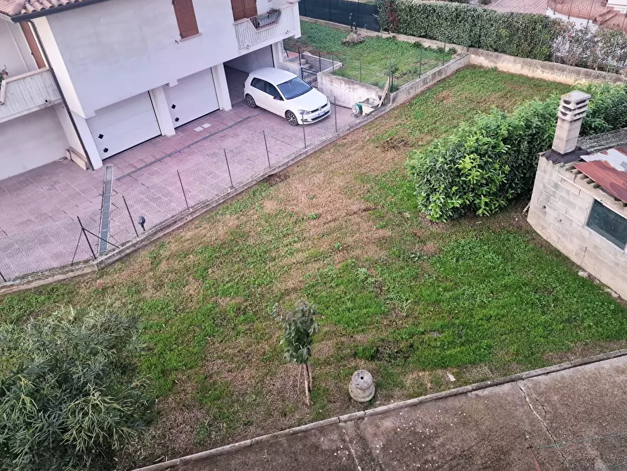 Immagine 40 di Quadrilocale in vendita  in Str. Tiberina Nord 159 a Perugia