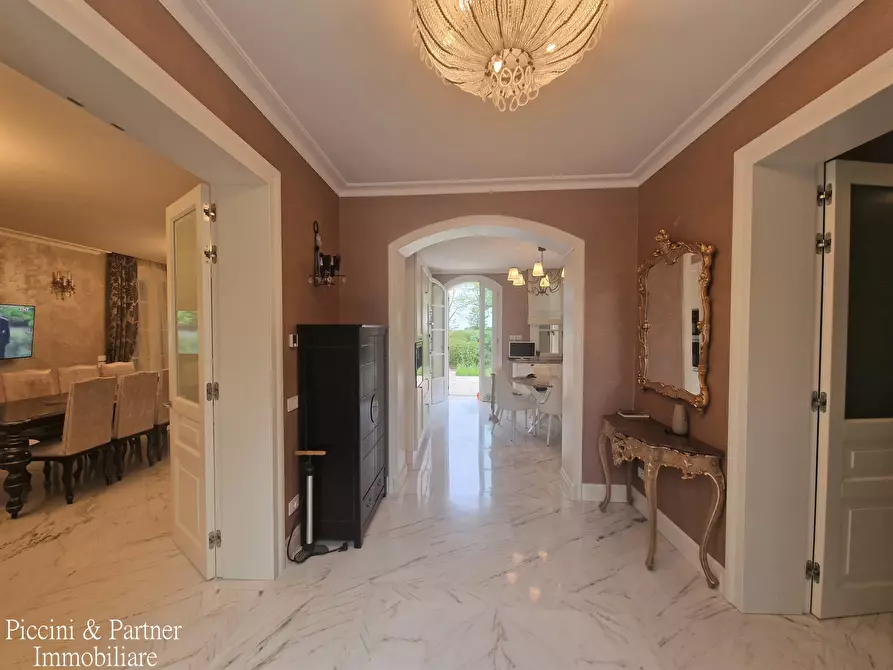 Immagine 10 di Villa in vendita  in Via Celincordia 2289 a Cesena