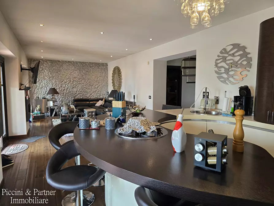 Immagine 18 di Villa in vendita  in Via Marzabotto 11 a Magione