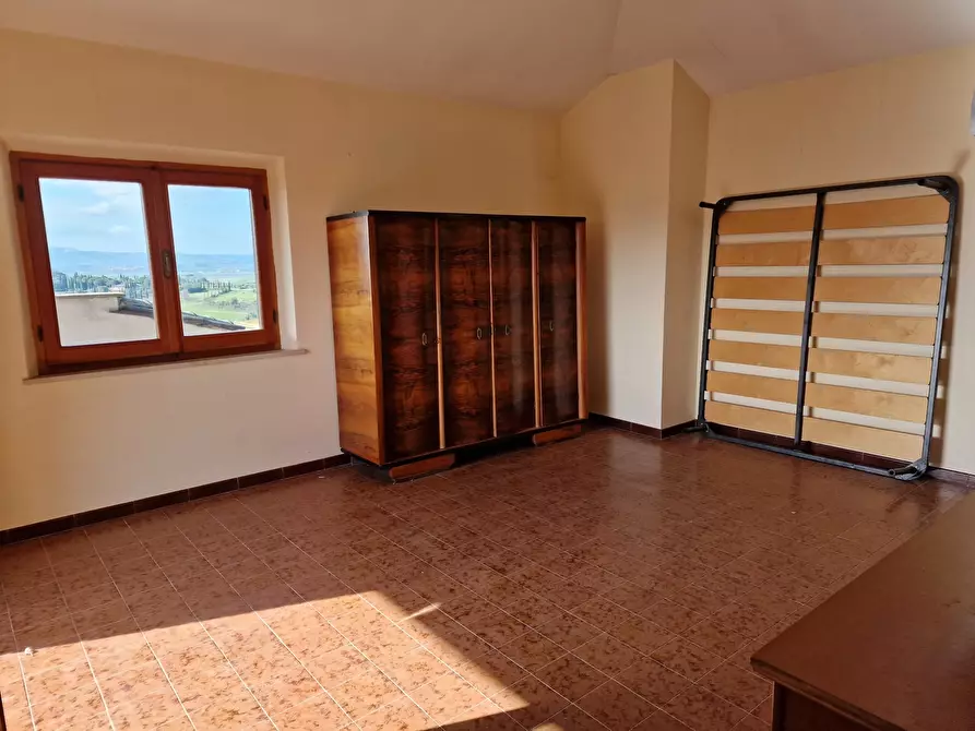 Immagine 35 di Villa in vendita  in Viale Perugia 37 a Castiglione Del Lago