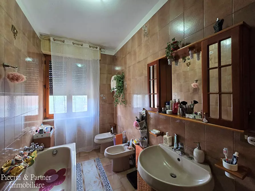 Immagine 47 di Pentalocale in vendita  a Tuoro Sul Trasimeno