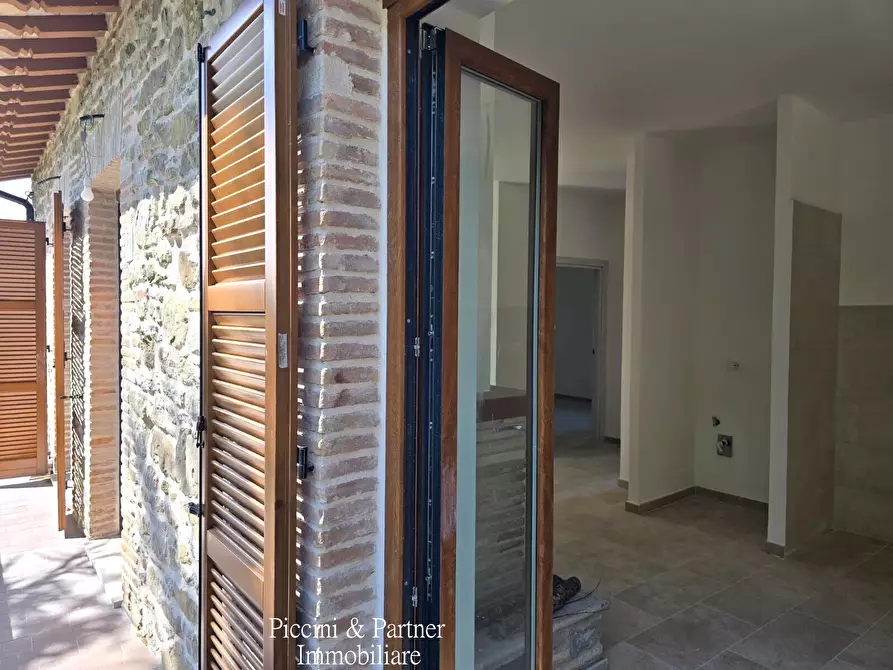 Immagine 6 di Rustico / casale in vendita  a Assisi
