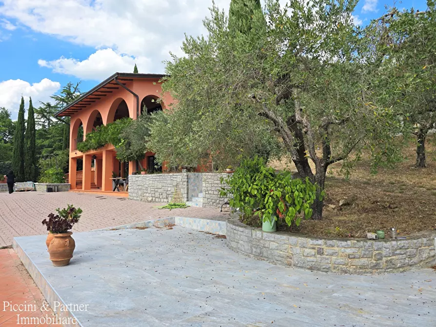 Immagine 8 di Villa in vendita  in Via Marzabotto 11 a Magione