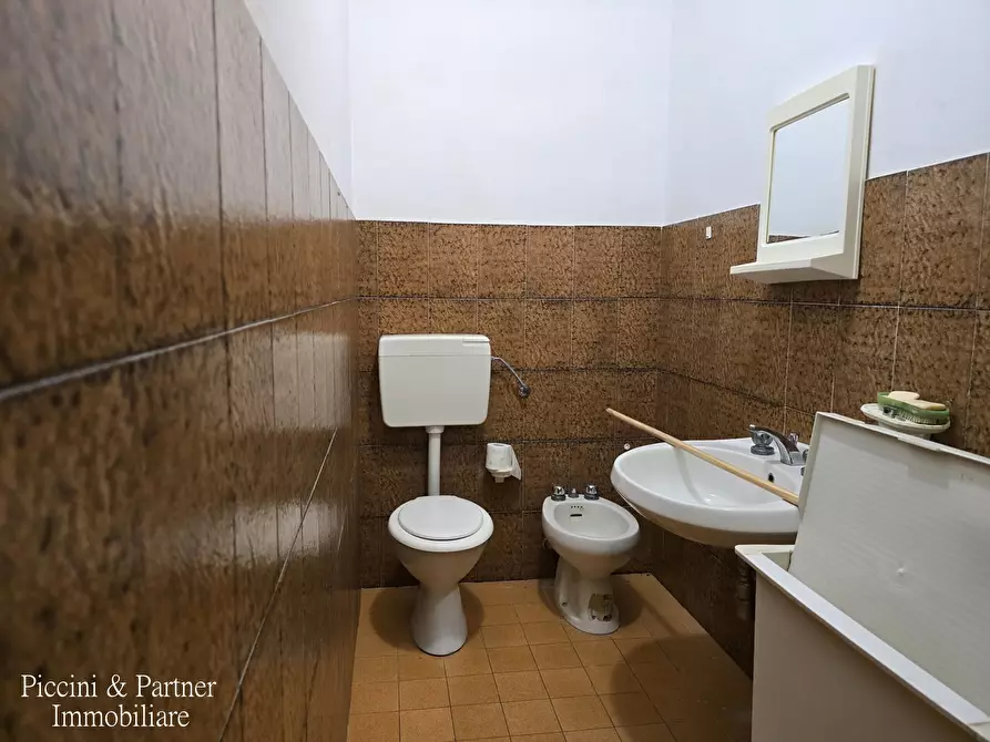 Immagine 51 di Casa bifamiliare in vendita  in Via delle Terme Sud a Montepulciano