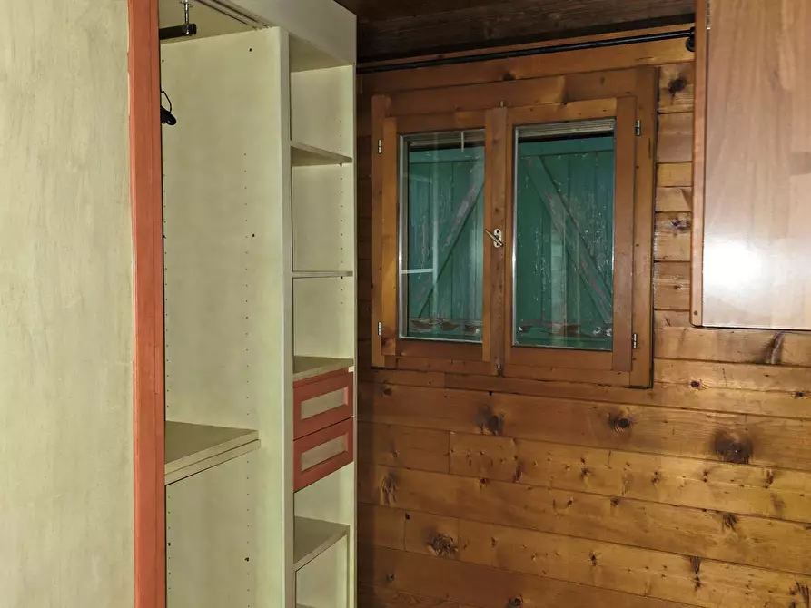 Immagine 53 di Baita in vendita  in Via dei Cespugli 10 a Passignano Sul Trasimeno