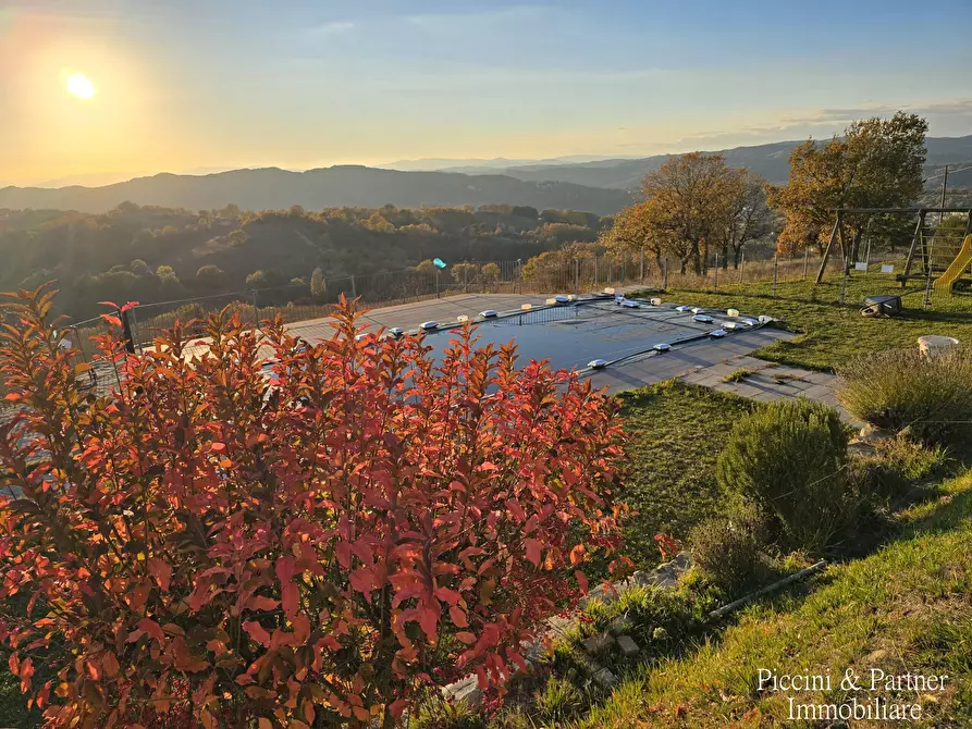 Immagine 1 di Agriturismo in vendita  in S.B.Vecchio a Gubbio