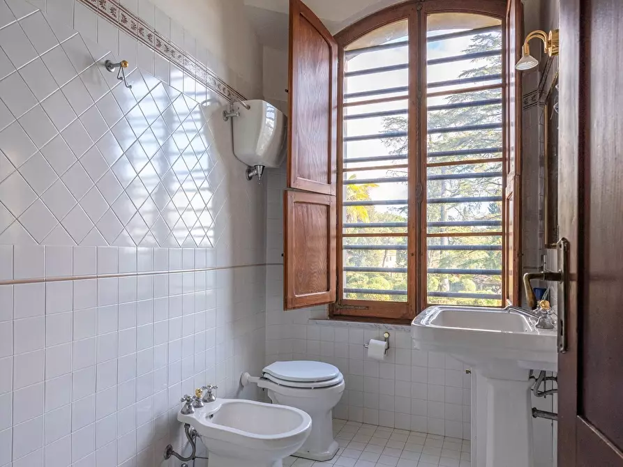 Immagine 38 di Villa in vendita  in Via Gozzano Vocabolo Giorgi a Castiglione Del Lago