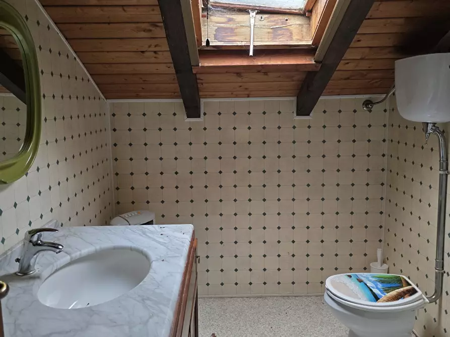 Immagine 66 di Baita in vendita  in Via dei Cespugli 10 a Passignano Sul Trasimeno