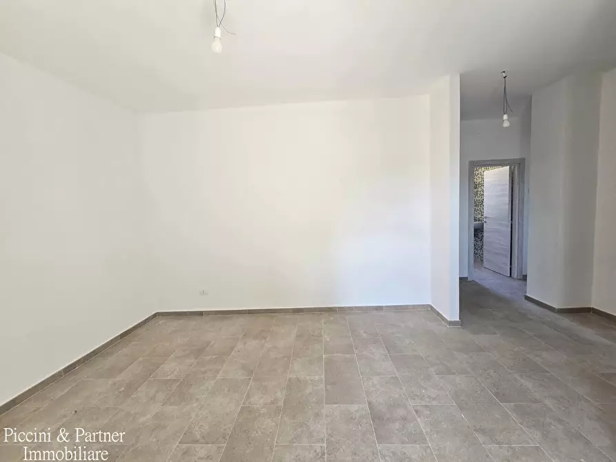Immagine 18 di Rustico / casale in vendita  a Assisi