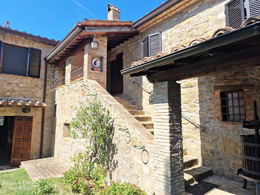 Immagine 4 di Rustico / casale in vendita  in Strada di Compresso a Perugia