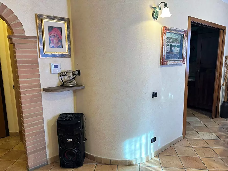 Immagine 7 di Casa trifamiliare in vendita  in Via Bagnolo a Castiglione Del Lago