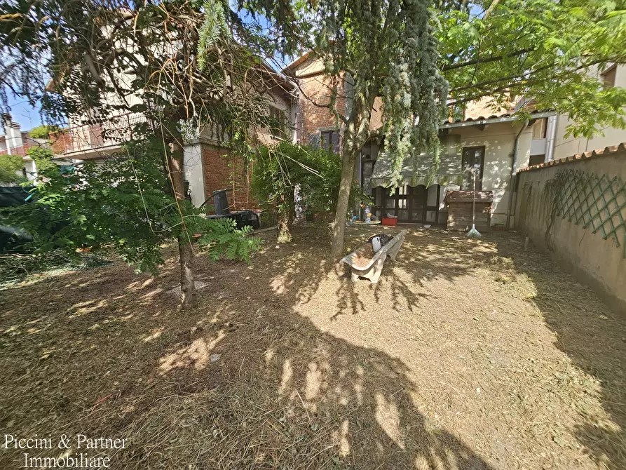 Immagine 2 di Terratetto in vendita  in Via Santa Maria a Castiglione Del Lago