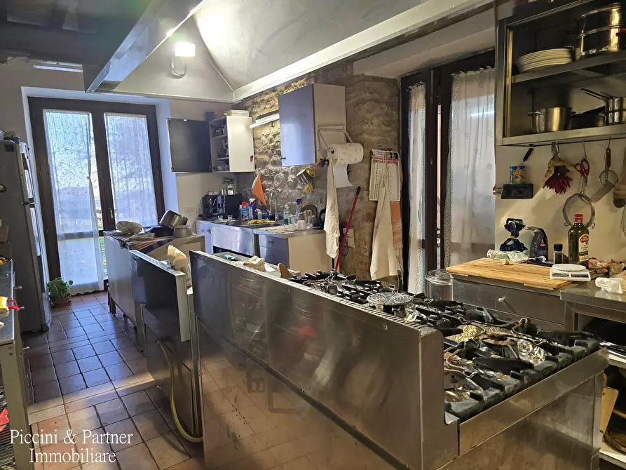 Immagine 19 di Agriturismo in vendita  in S.B.Vecchio a Gubbio