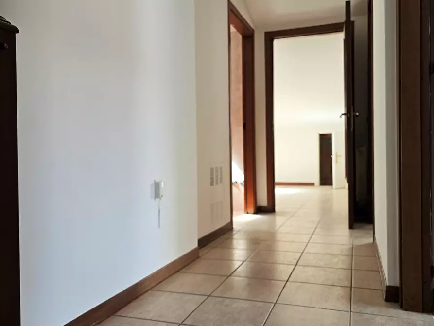 Immagine 18 di Quadrilocale in vendita  in Strada del Giglio a Perugia