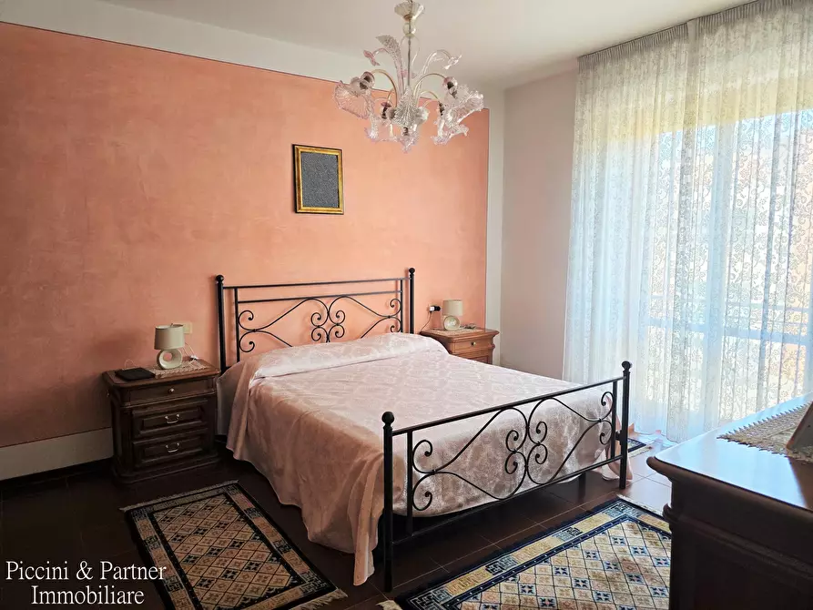 Immagine 26 di Pentalocale in vendita  in Via Italia a Torrita Di Siena