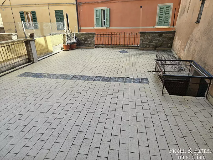 Immagine 12 di Pentalocale in vendita  in Via Imbriani 38 a Perugia